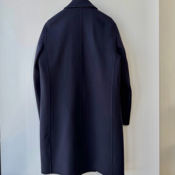 Theory Double-Breasted Coat in Double-Face
Wool-Cashmere - Picture 5 of 10